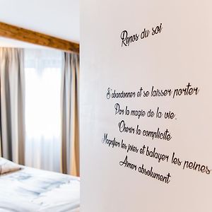 Kleine Kamer met Twee Aparte Bedden
